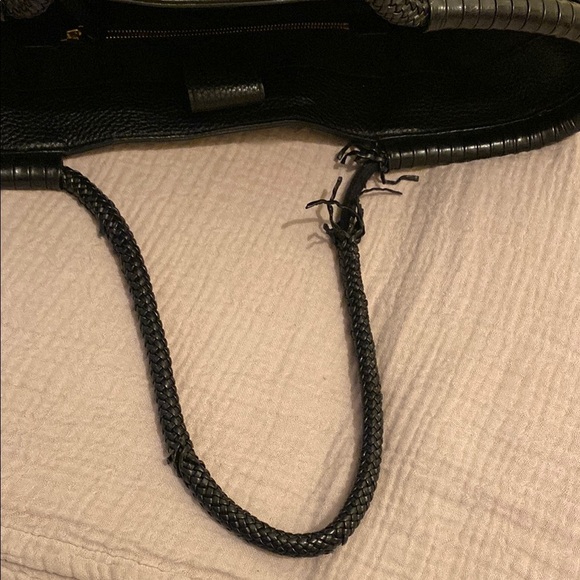 Tory Burch Black Leather Tote Bag. - Picture 5 of 8